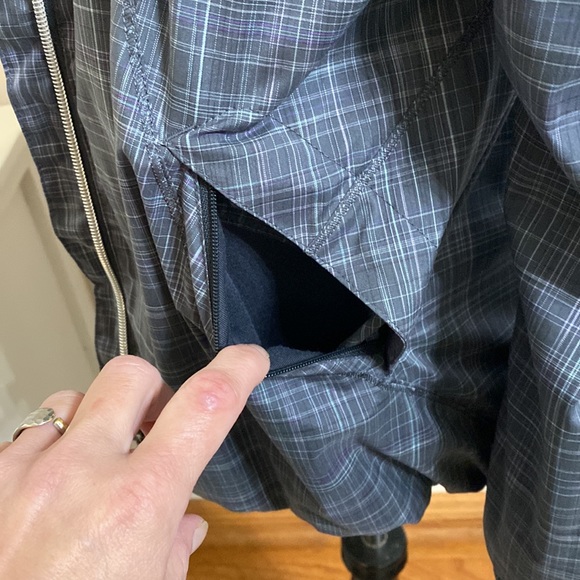 Lululemon Jacket - Picture 5 of 8